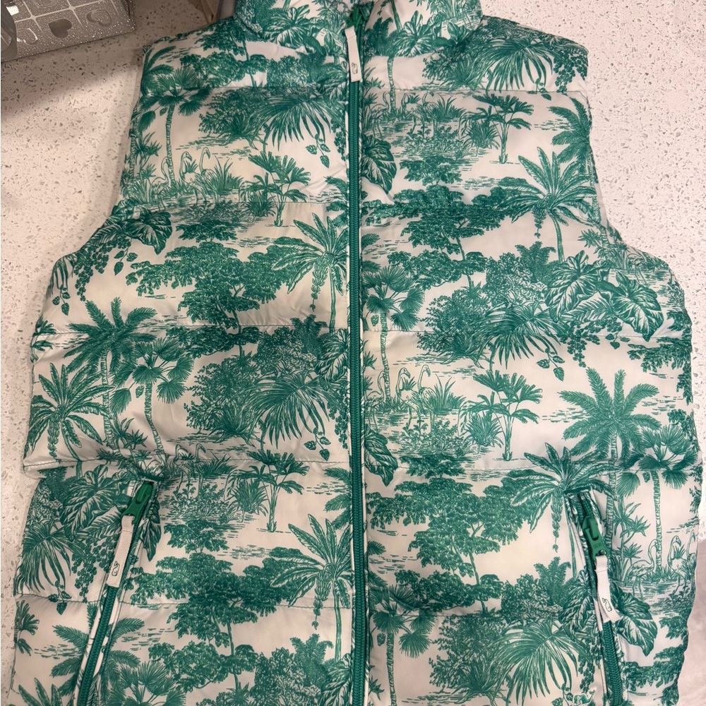 Vineyard Vines puffer vest
